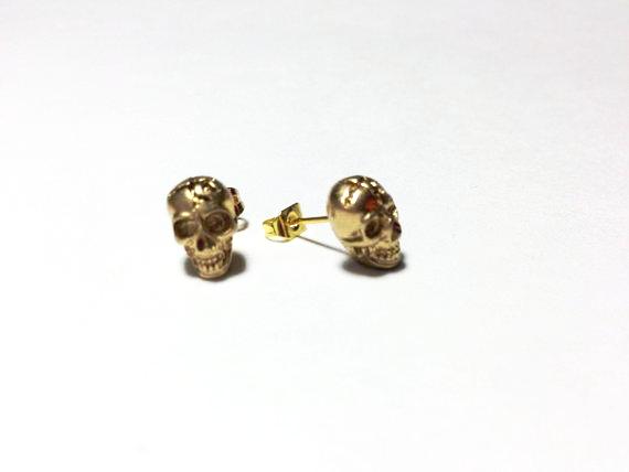 Skull Earrings.