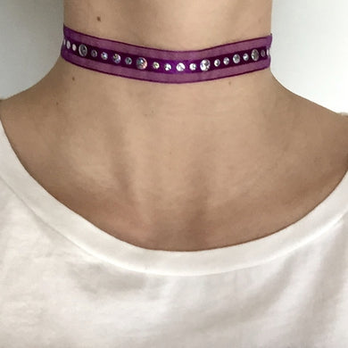 Beyet Holographic Choker.