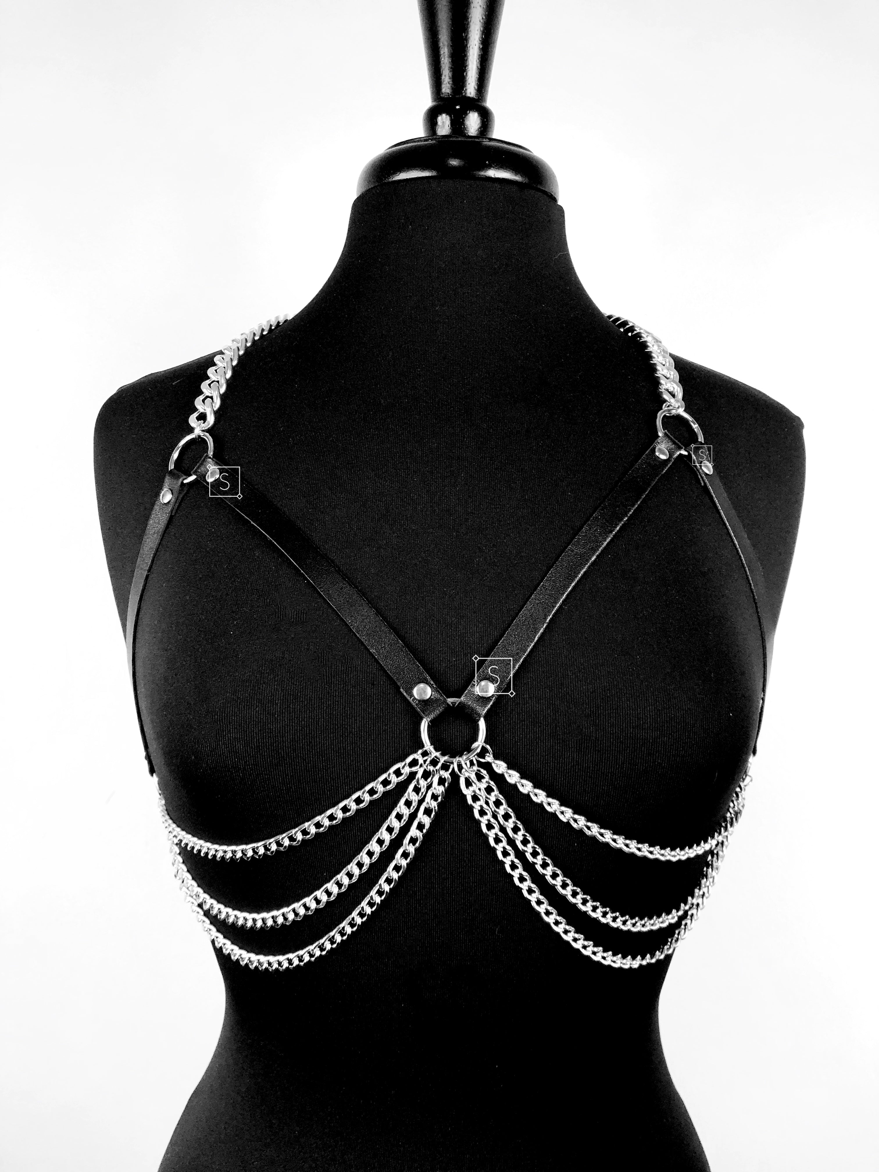 Minimal Chain Bralette by Stinnys